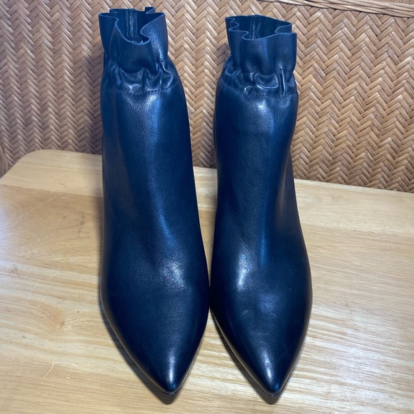 ASH 'Dafne' Ankle Bootie - Picture 2 of 8